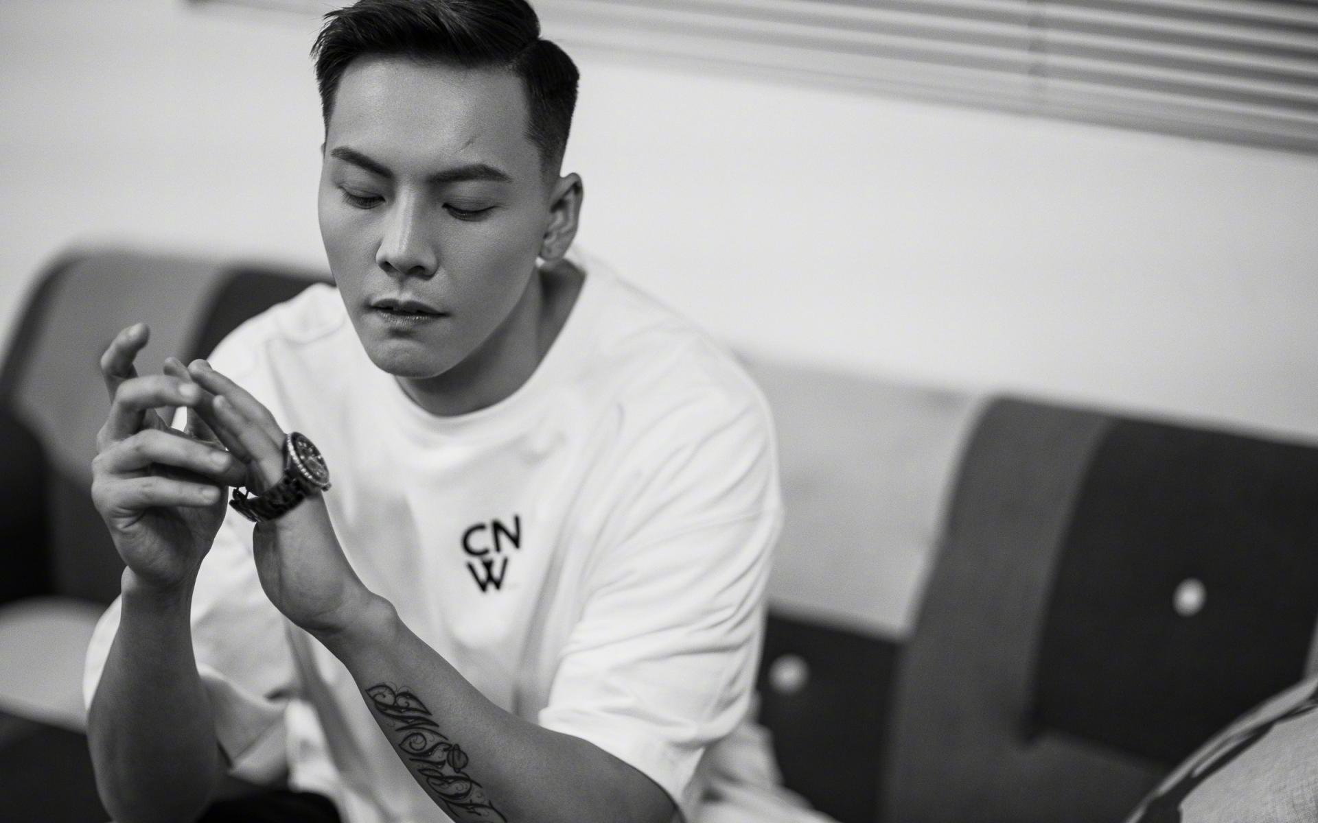 开云中国大陆-朱婷比赛结束后主动与对手拥抱致意，朱婷等人